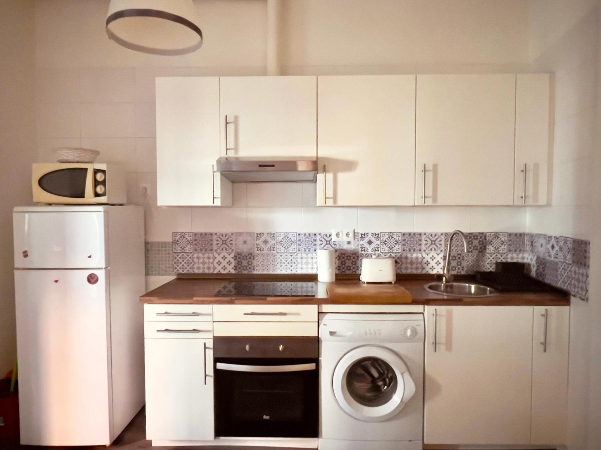 Housingleon Cardiles Apartment ภายนอก รูปภาพ